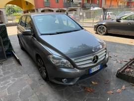 Autovettura Mercedes B 180 CDI