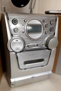 Micro sistema Hi-Fi compatto marchio Schaub Lorenz modello MC5600 due(2) casse audio e telecomando Micro sistema Hi-Fi compatto marchio Schaub Lorenz modello MC5600 due(2) casse audio e telecomando