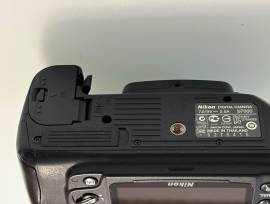 Nikon D7000 reflex con sensore APS-C