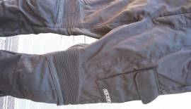 Pantalone donna per moto o attività sportiva Pantalone donna per moto o attività sportiva