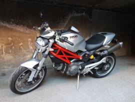 Ducati Monster 1100