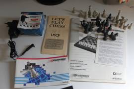 VINTAGE Saitek Kasparov Team Mate funzionante con scatola usata 