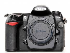 NIKON D200