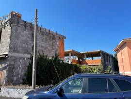 EDIFICIO IN CORSO DI COSTRUZIONE