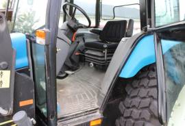 New Holland 5635