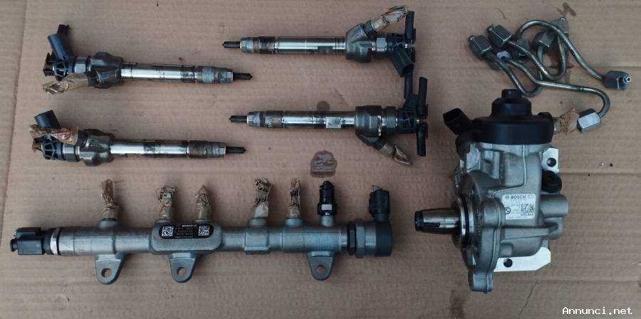 Gruppo iniezione pompa iniettori flauto BMW 118D F20 B47D20A
