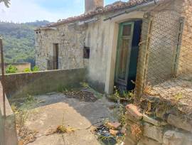 Casa indipendente con terrazzo a Castelbottaccio 
