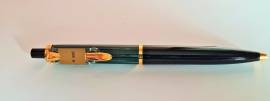 Penna  sfera Pelikan K 400  senza custodia  . 