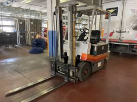 Carrello elevatore OM mod. E25N