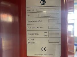 Carrello elevatore per carico laterale magazzino BT VOE 100 AC
