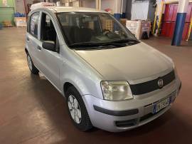 Autovettura Fiat Panda