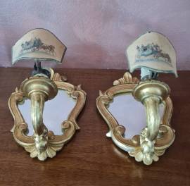 Coppia di piccole appliques d'antan 