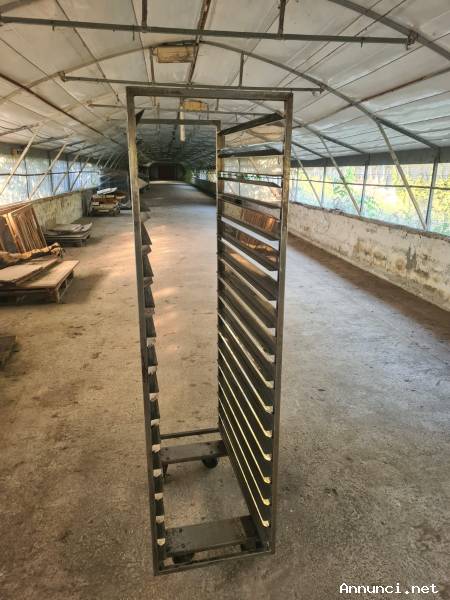 CARRELLI PORTA TEGLIE DA FORNO USATI