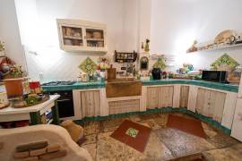Villa (unico livello)   via Merine