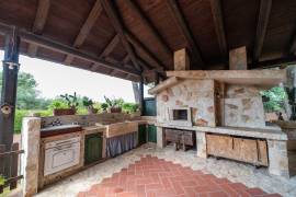 Villa (unico livello)   via Merine