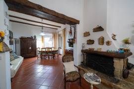 Villa (unico livello)   via Merine
