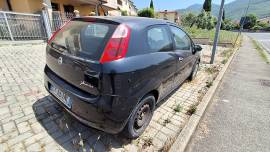 AUTO FIAT PUNTO F238-4