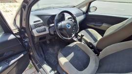 AUTO FIAT PUNTO F238-4