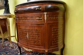 Servante a due sportelli mezzo giro stile Luigi XV intarsio a rombi