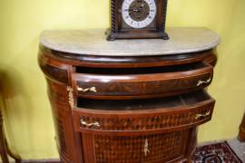 Servante a due sportelli mezzo giro stile Luigi XV intarsio a rombi