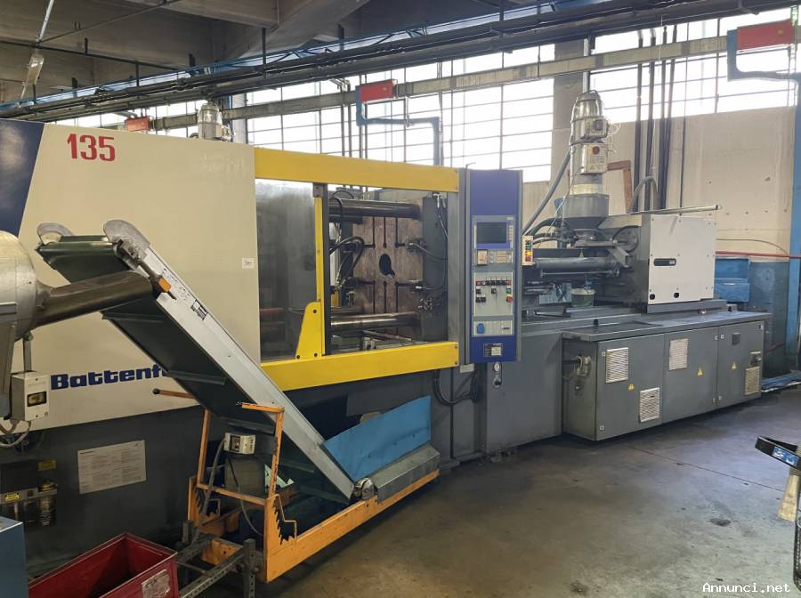 Pressa oleodinamica per stampaggio plastica Battenfeld BK