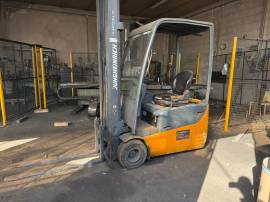 Carrello elevatore Jungherich elettrico