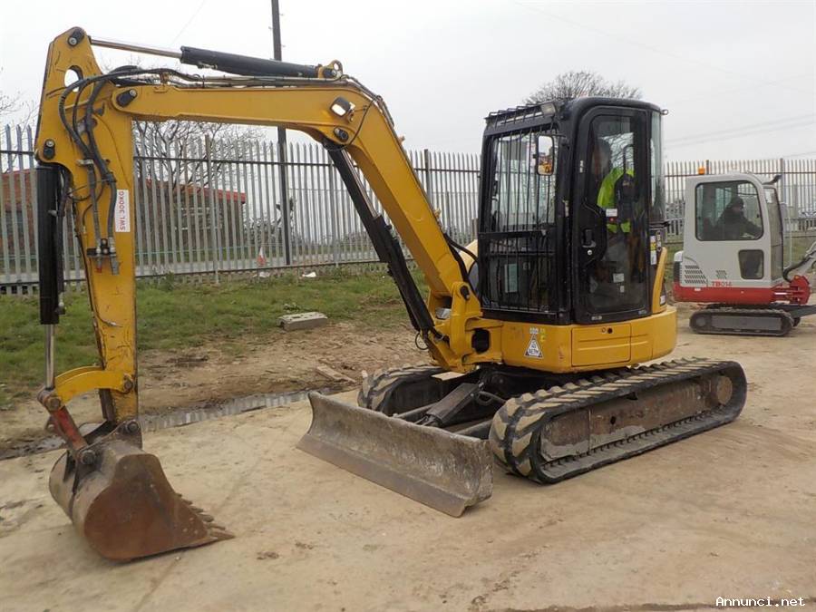 2011 CAT 305D mini excavatore