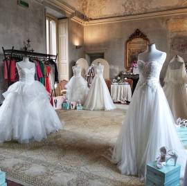 Sfilata di moda sposa alla Fiera Sposi "Nozze d'Autore" a Cassano d'Adda 23 novembre 2025