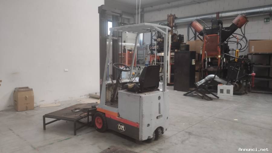 Carrello elevatore OM