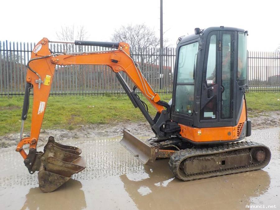 2012 Hitachi ZX29U-3 mini excavatore