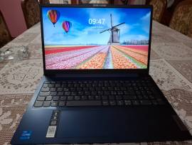 Lenovoi5 13420H 16GB RAM SSD 512GB 15,6” Perfetto