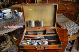 Antica valigia dell’artista in legno anni 30
