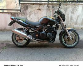 KAWASAKI ZR 7 
