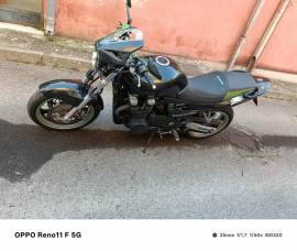 KAWASAKI ZR 7 