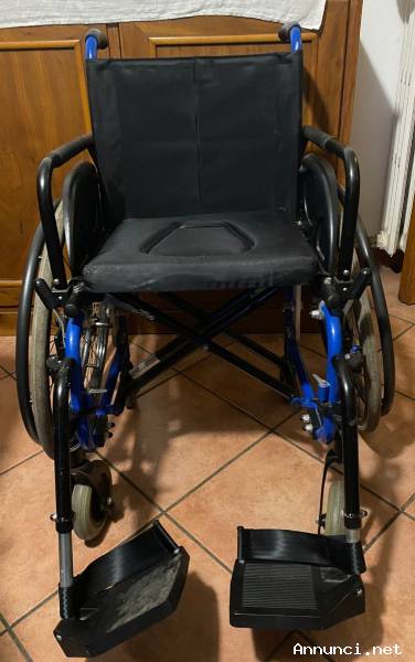 Carrozzina disabili pieghevole con ruote grandi