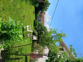 Casa singola con giardino  Casa singola con giardino