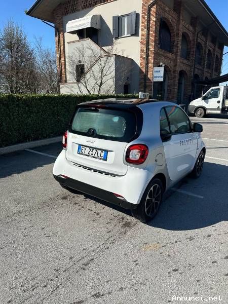 Lotto 4 – SMART FORTWO COUPE TARGA EY237LC Autovettura a due porte