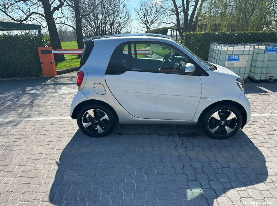 Lotto 5 – SMART FORTWO COUPE TARGA FW156XWAutovettura a due porte