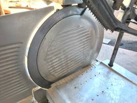 AFFETTATRICE PER SALUMIFICI USATA 