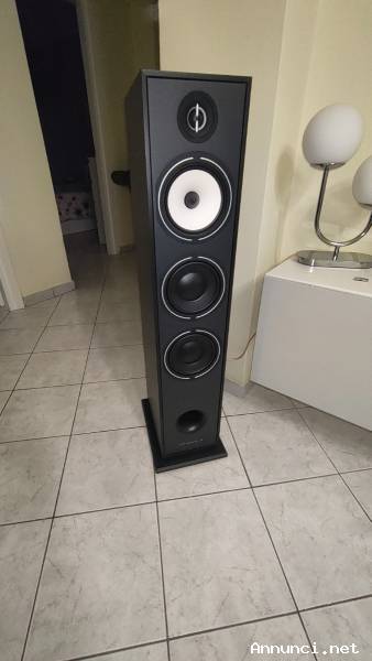 Casse   TRIANGLE BOREA BR08