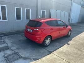 LOTTO 4 - Autovettura Ford Fiesta targata FV665RE LOTTO 4 - Autovettura Ford Fiesta targata FV665RE