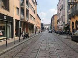 NEGOZIO 65  MQ. IN COLONNE SAN LORENZO TRAVERSA TICINESE NEGOZIO 65  MQ. IN COLONNE SAN LORENZO TRAVERSA TICINESE