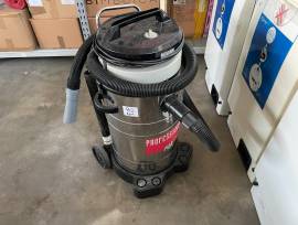 LOTTO 1 - Scale (ID 77), carrelli (ID 78, 79, 81), transpallet (ID 75), aspirapo