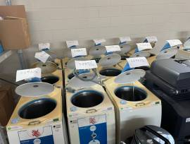 LOTTO 4 - Rimanenze di magazzino, armadiature metalliche e attrezzature