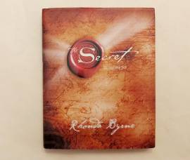 The secret. Il segreto di Rhonda Byrne Edizioni Macro, gennaio 2009 come nuovo The secret. Il segreto di Rhonda Byrne Edizioni Macro, gennaio 2009 come nuovo