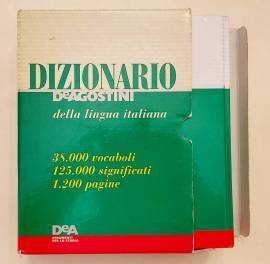 Dizionario della lingua Italiana in cofanetto DeA Ed.De Agostini, 2001 Dizionario della lingua Italiana in cofanetto DeA Ed.De Agostini, 2001