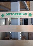 Letto singolo 80x190 con testiera e rete ortopedica Letto singolo 80x190 con testiera e rete ortopedica