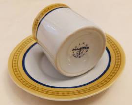 Vecchio Servizio da caffè per 6 persone in porcellana fine marchio Master Vecchio Servizio da caffè per 6 persone in porcellana fine marchio Master