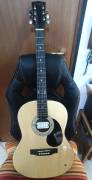 Chitarra acustica elettrificata