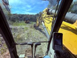 Escavatore cingolato New Holland mod. E 245 C